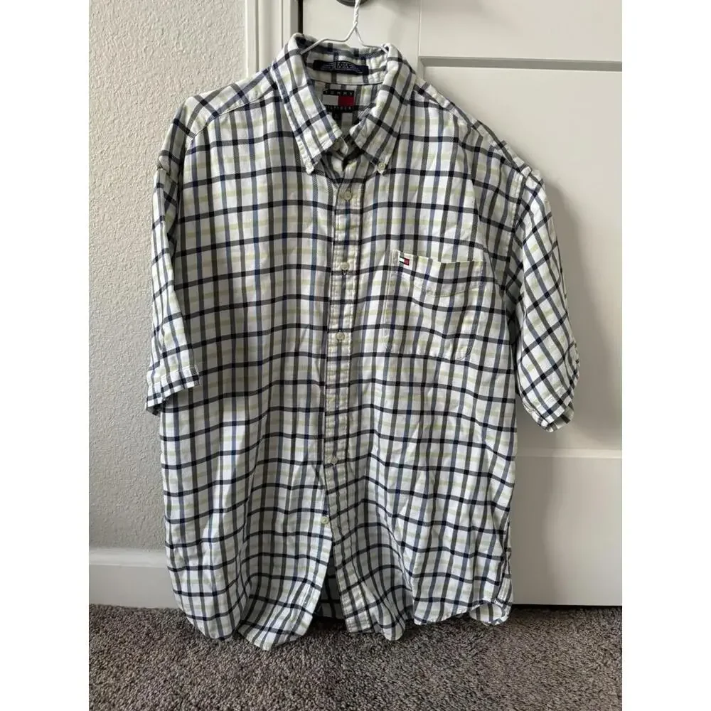 Tommy Hilfiger Button-Down Short Sleeve Shirt with Pocket - White‎ with Stripes